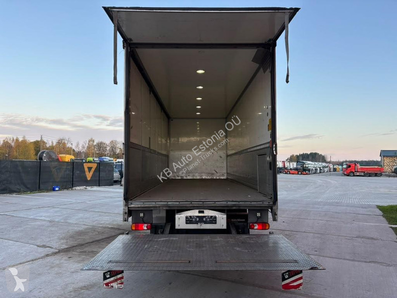 Kamion Volvo 240 4x2 BOX L=7702 mm