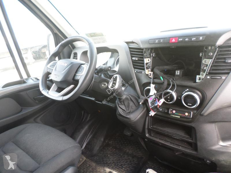 Kamion Iveco 35S14N