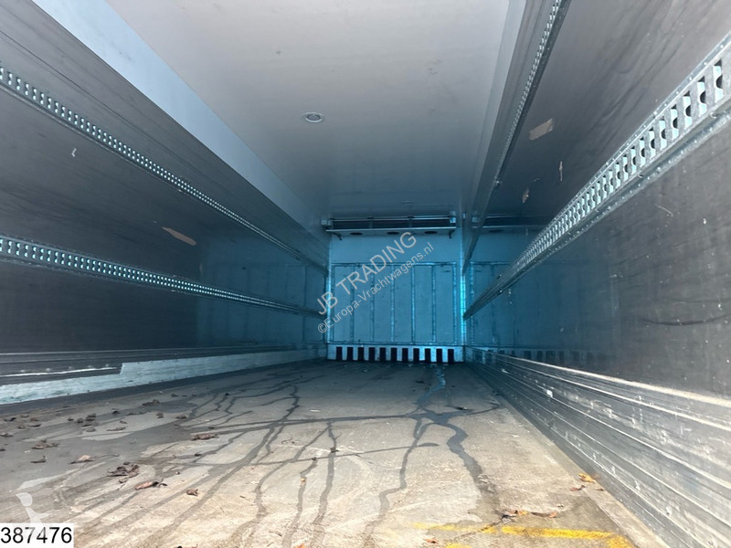 شاحنة Iveco 330 CNG 6x2, EURO 6, Carrier...