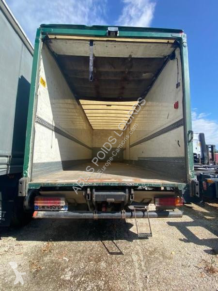 Lastbil Mercedes 1218