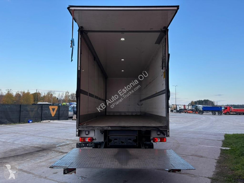 شاحنة Mercedes 1827 4x2 LOW MILEAGE ! / BOX...
