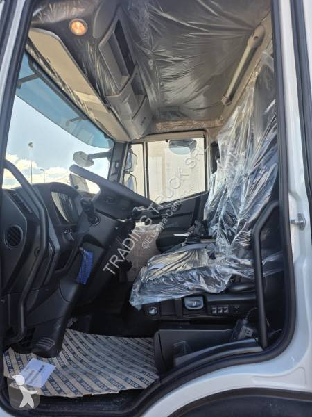 Kamion Iveco 120 E 25