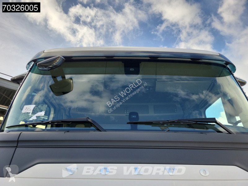 Vrachtwagen Volvo Aero 540 8X4 NEW! HYVA 30-62...