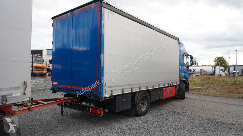 Kamion Iveco 500E6 Pritsche + Plane Zug...