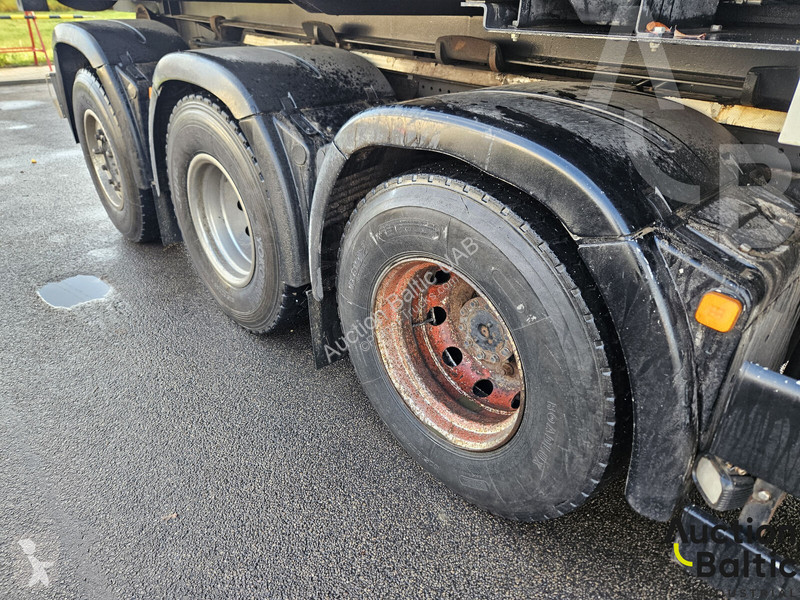 Vrachtwagen MAN 35.480