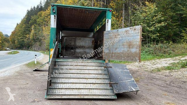 Teherautó  817L D VIEHLKW FÜR 7 KÜHE