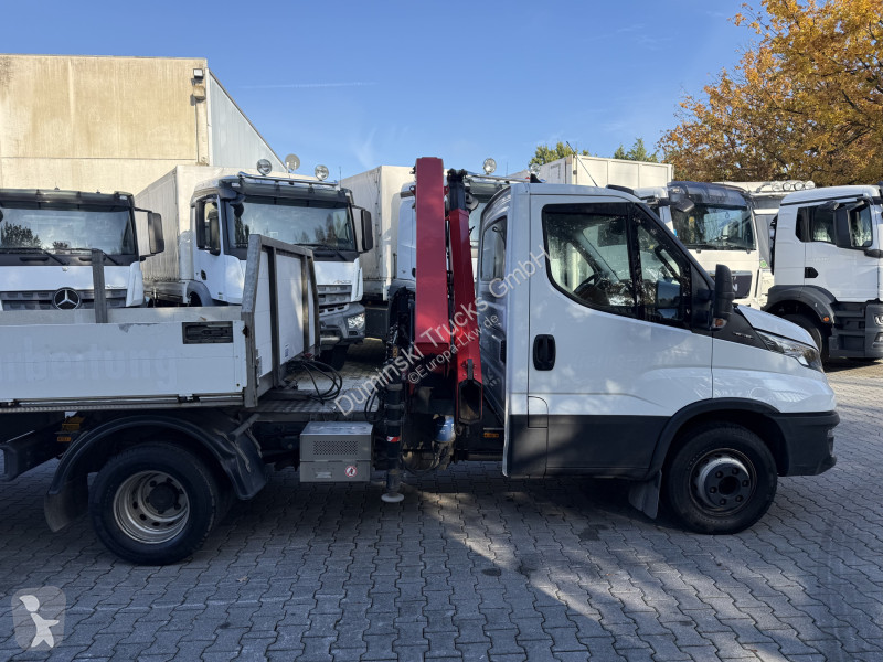 Teherautó Iveco 70-180 Kran HMF 710 + Auflieger