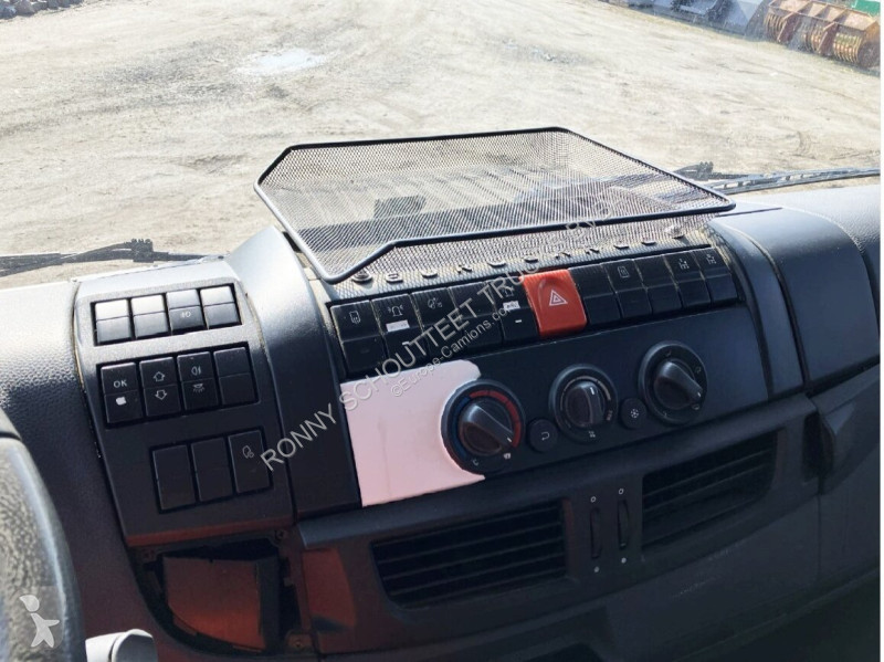 Camión Iveco ML100E21