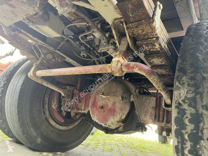 Kamion  V5 4x2 Saurer V5 4x2