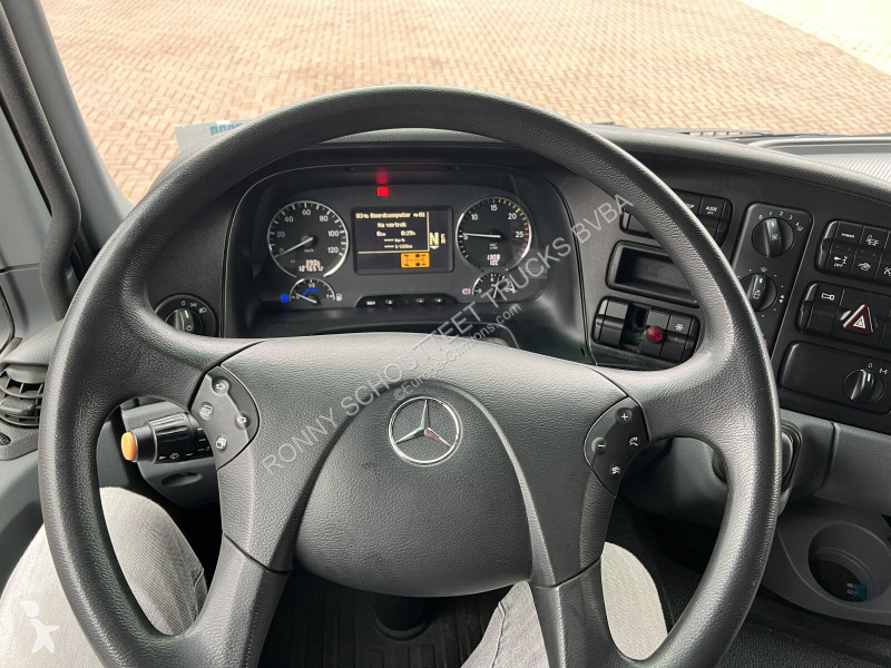 Kamion Mercedes Actros 2532 L 6x2 Actros 2532 L...