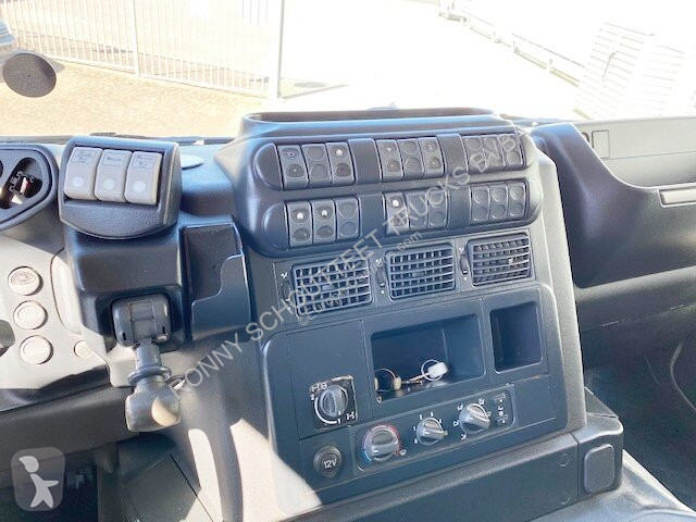 Vrachtwagen  Trakker AD260T41W 6x6 Trakker...