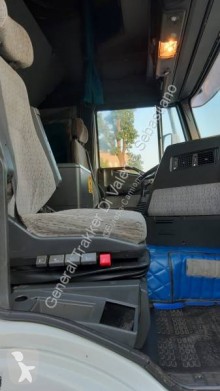 Voir les photos Camion Iveco Eurostar 240E42