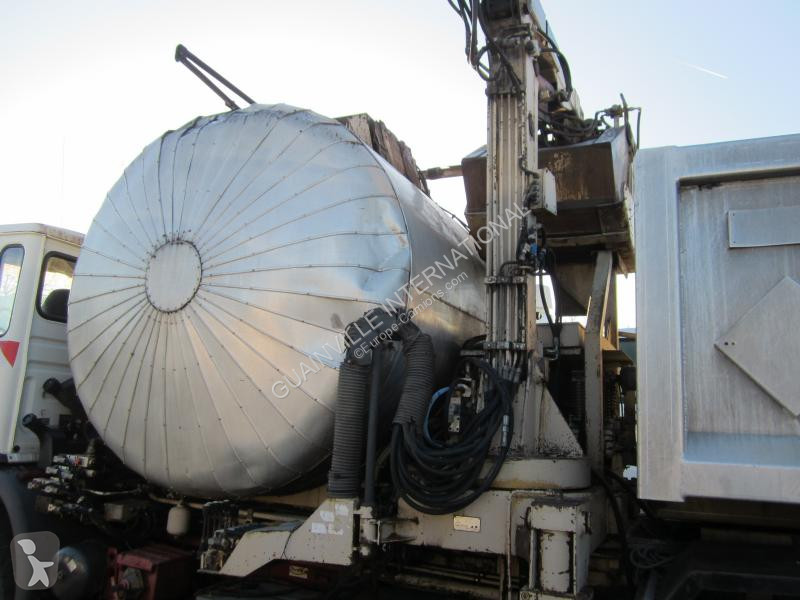 Wegenbouw Renault 300 G