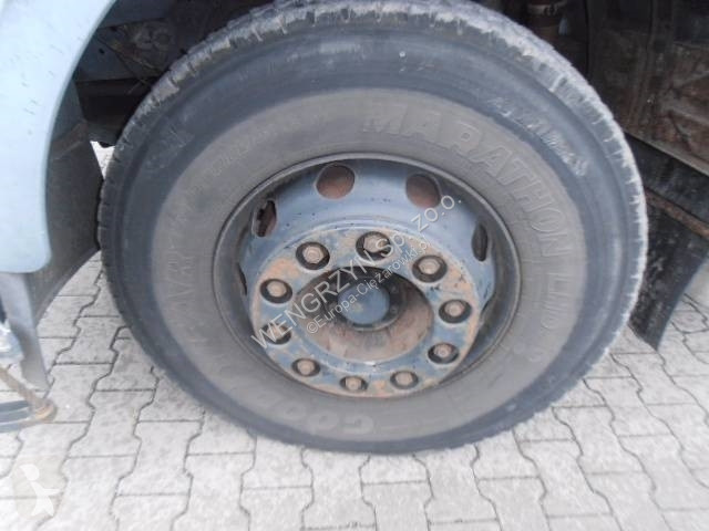 شاحنة Mercedes POJAZD DWUDROGOWY MERCEDES BENZ...
