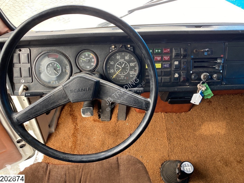 Camion Scania 111 6x4, Manual, Steel Suspension