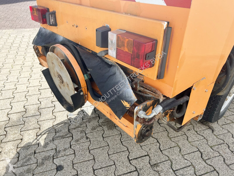 Kamion  HY 1251 / 4x4 Bokimobil, Winterdienst,...
