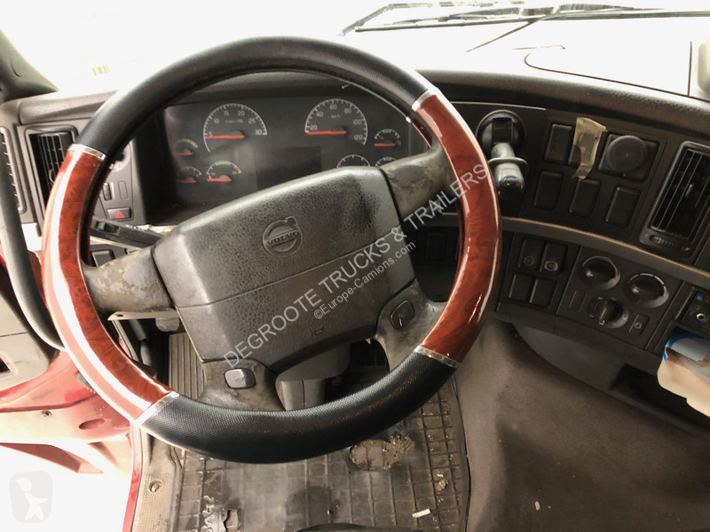 Camion Volvo 420 Globetrotter