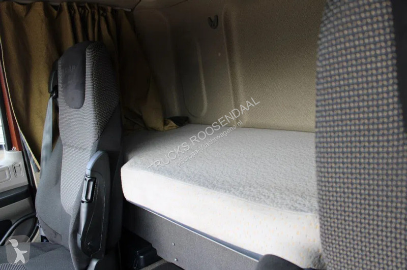 Kamion DAF 220 + lift + euro 5