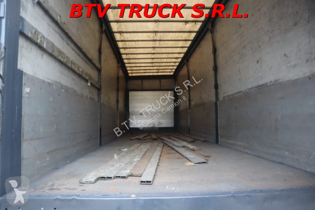 Camion Scania CA