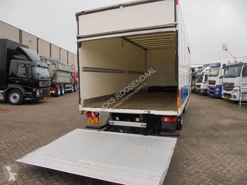 Kamion DAF 210 + 12T + Euro 5 + Dhollandia Lift
