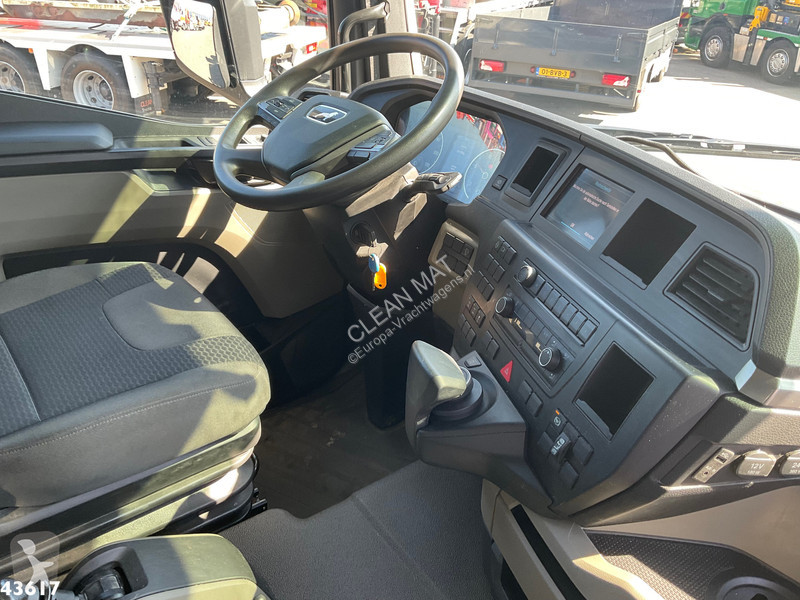 Kamion MAN 32.470 8x4 Euro 6 Hiab 22 Tonmeter...