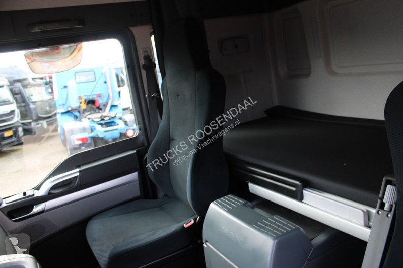 Kamion MAN 12.250 + EURO 6 + manual + LIFT + BE...