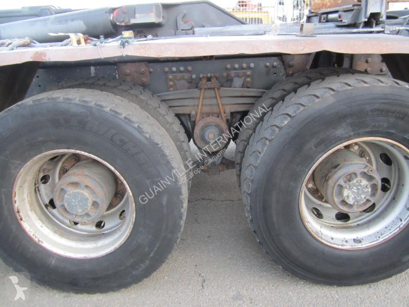 Camion Volvo 400