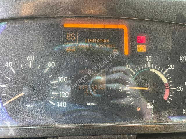 Vrachtwagen Mercedes TOUPIE  7 M3,  avec pompe...