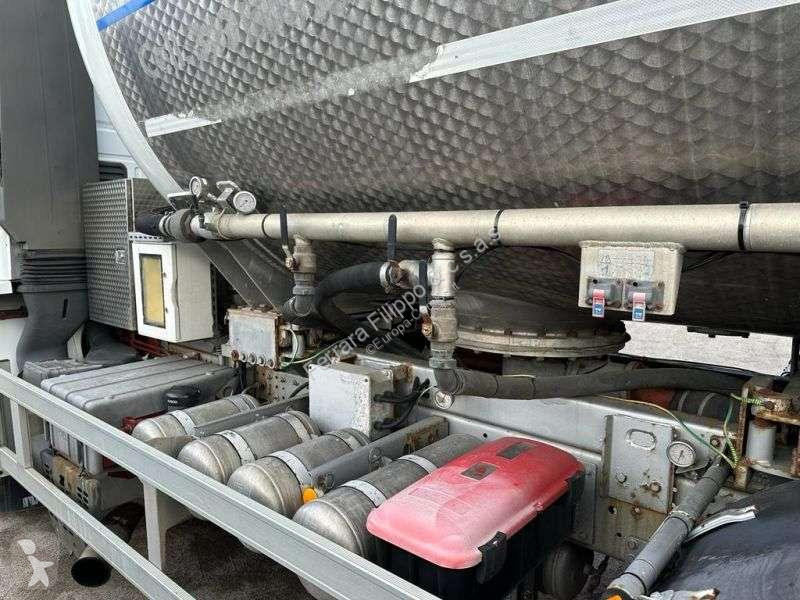 شاحنة Iveco 430