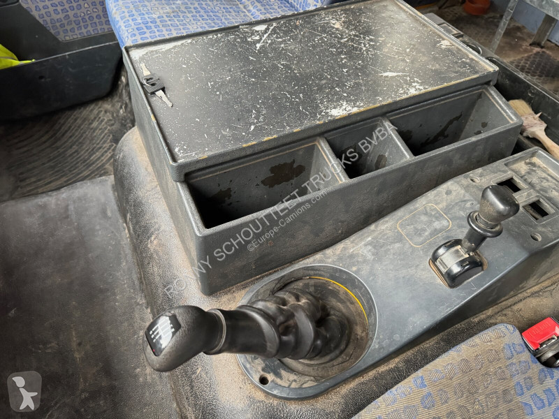 Camion MAN LE 8.180 4X2 BB Doka LE 8.180 4X2 BB...