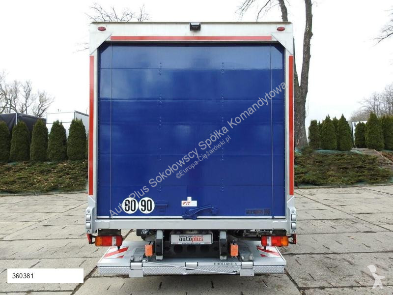 Camion MAN TGL 12.220 KONTENER WINDA 18 PALET...