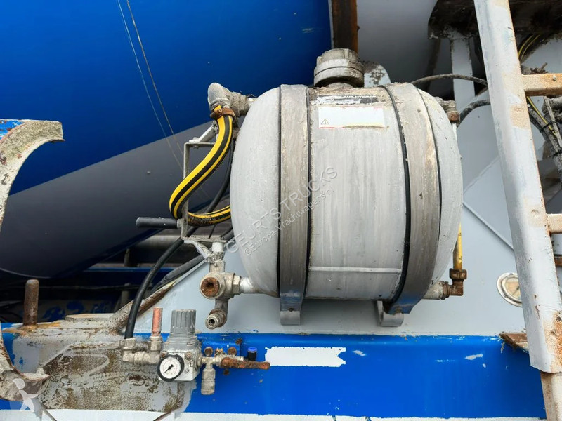 Kamion  ST3 CONCRETE MIXER/MISCHER/MIXER