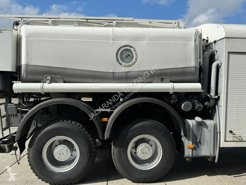 Camion Iveco 200-32 AHW 8000L Aircraft refueler...