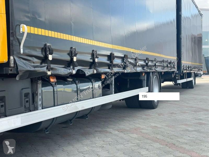 Camion remorque Scania PRZEJAZDOWA