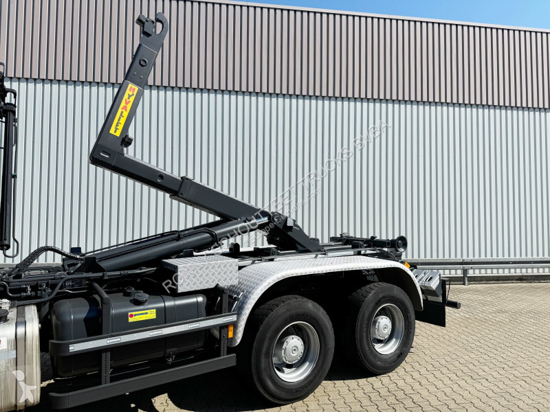 Camion Mercedes Arocs 3351 AK 6x6 Arocs 3351 AK...