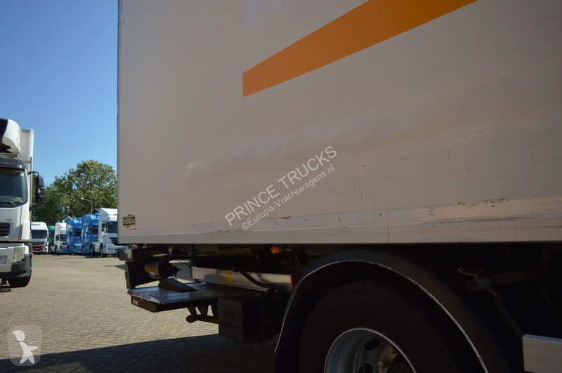 Vrachtwagen Volvo FE 260 * EURO5 * CARRIER...