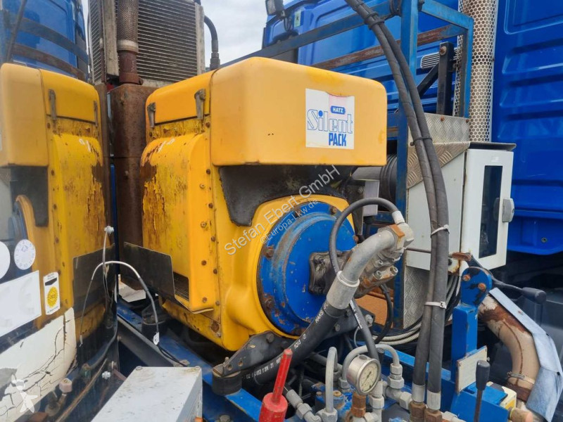 Lastbil MAN 26.400 6x2/4 Asphaltkocher GTK