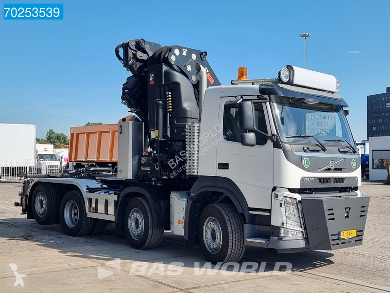 Camion Volvo 420 8X2 Repaired Damage Hiab...