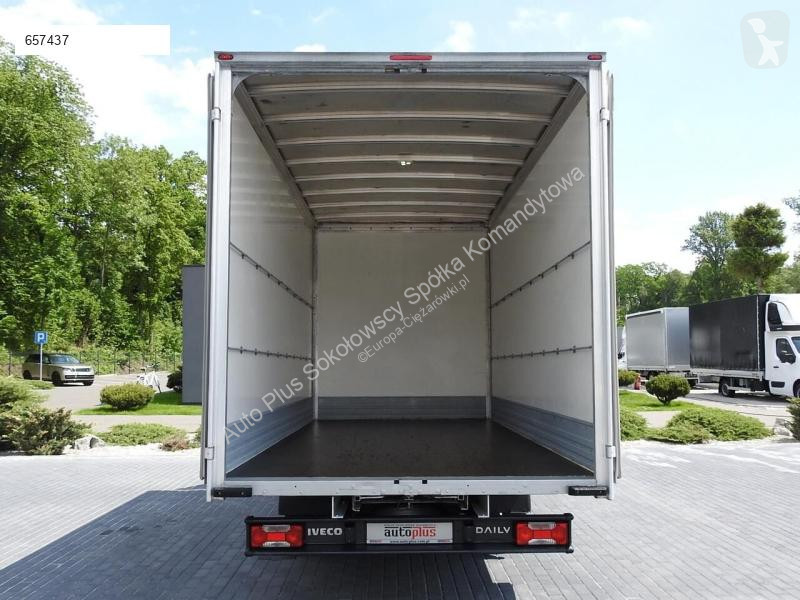 Lastbil Iveco DAILY 35C14 KONTENER 8 PALET...