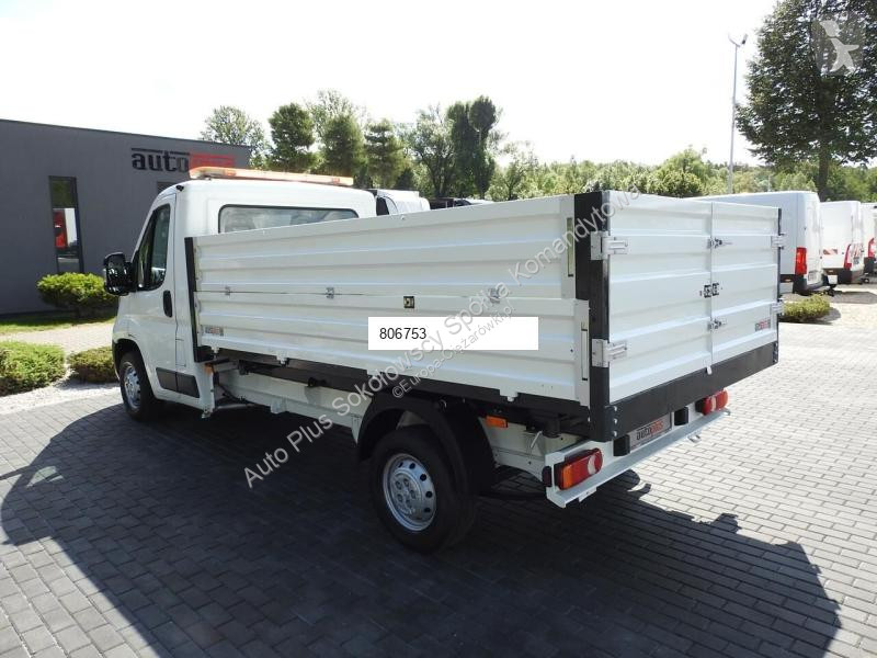 Véhicule utilitaire Peugeot BOXER WYWROTKA...