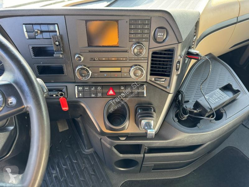 Kamion Mercedes 2545 L