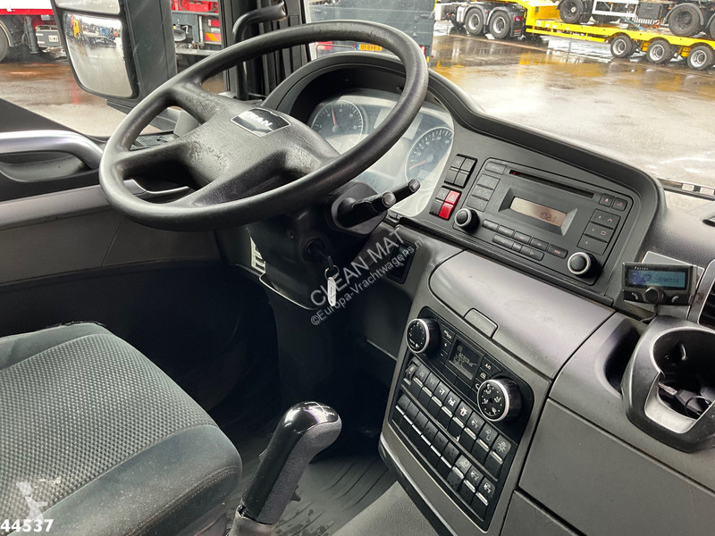 Camion MAN 35.400 8x4 HMF 16 Tonmeter Z-kraan