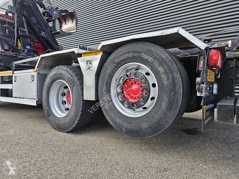 Vrachtwagen MAN 26.400 6x2 / 6x4 / HMF Z KRAAN...