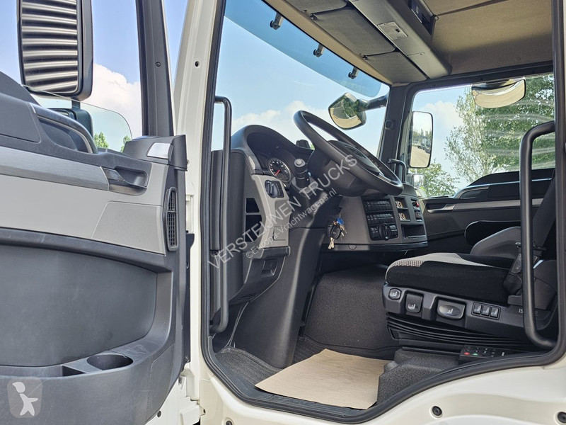 Camión MAN TGM / 6x2-4 / LBW / 6000kg TAIL LIFT
