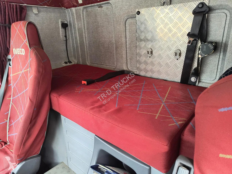 Camion Iveco 310 CASE + D'HOLLANDIA 1500 KG -...