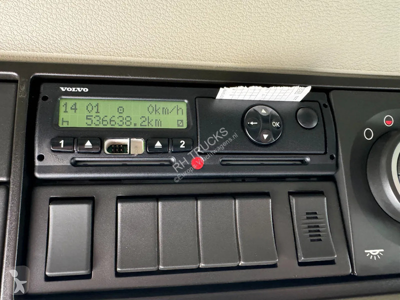 Camion Volvo 460 8X4 PALFINGER PK53002 + FLY...