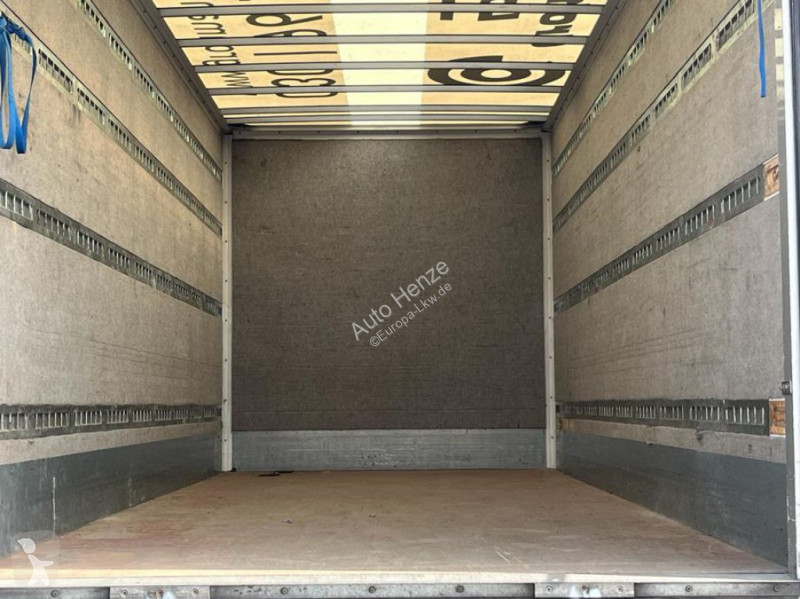 Kamion Mercedes Atego 818 L Möbelkoffer LBW...