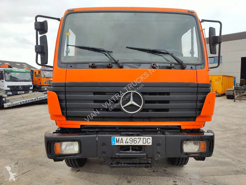 Camion Mercedes SK KIPPER / BENNE 6 ROUES