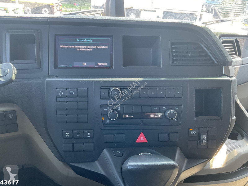 Kamion MAN 32.470 8x4 Euro 6 Hiab 22 Tonmeter...