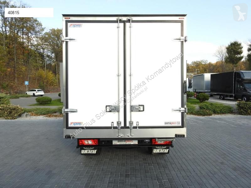 Autoutilitară Ford TRANSIT CHŁODNIA KONTENER...